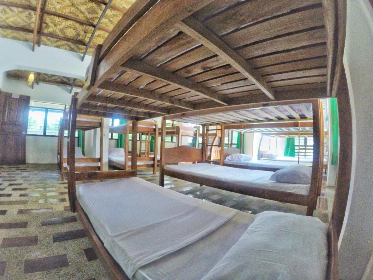 Patrick'S On The Beach Resort General Luna  Exterior foto