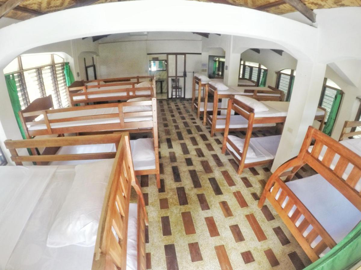 Patrick'S On The Beach Resort General Luna  Exterior foto