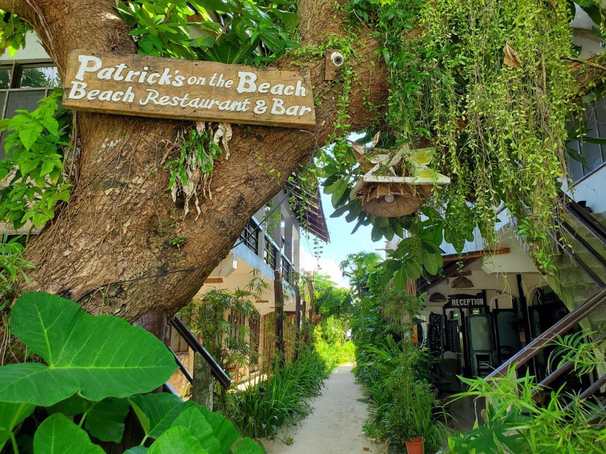 Patrick'S On The Beach Resort General Luna  Exterior foto