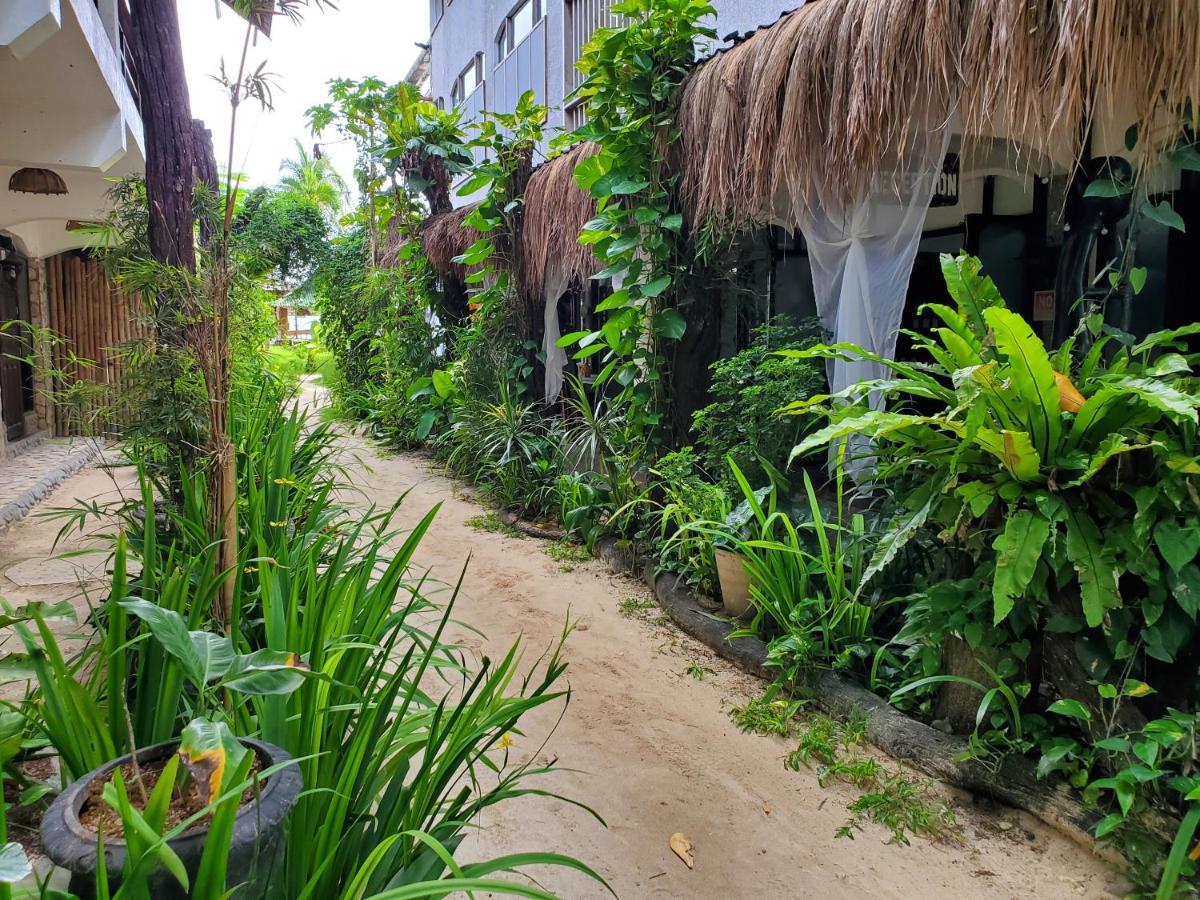 Patrick'S On The Beach Resort General Luna  Exterior foto