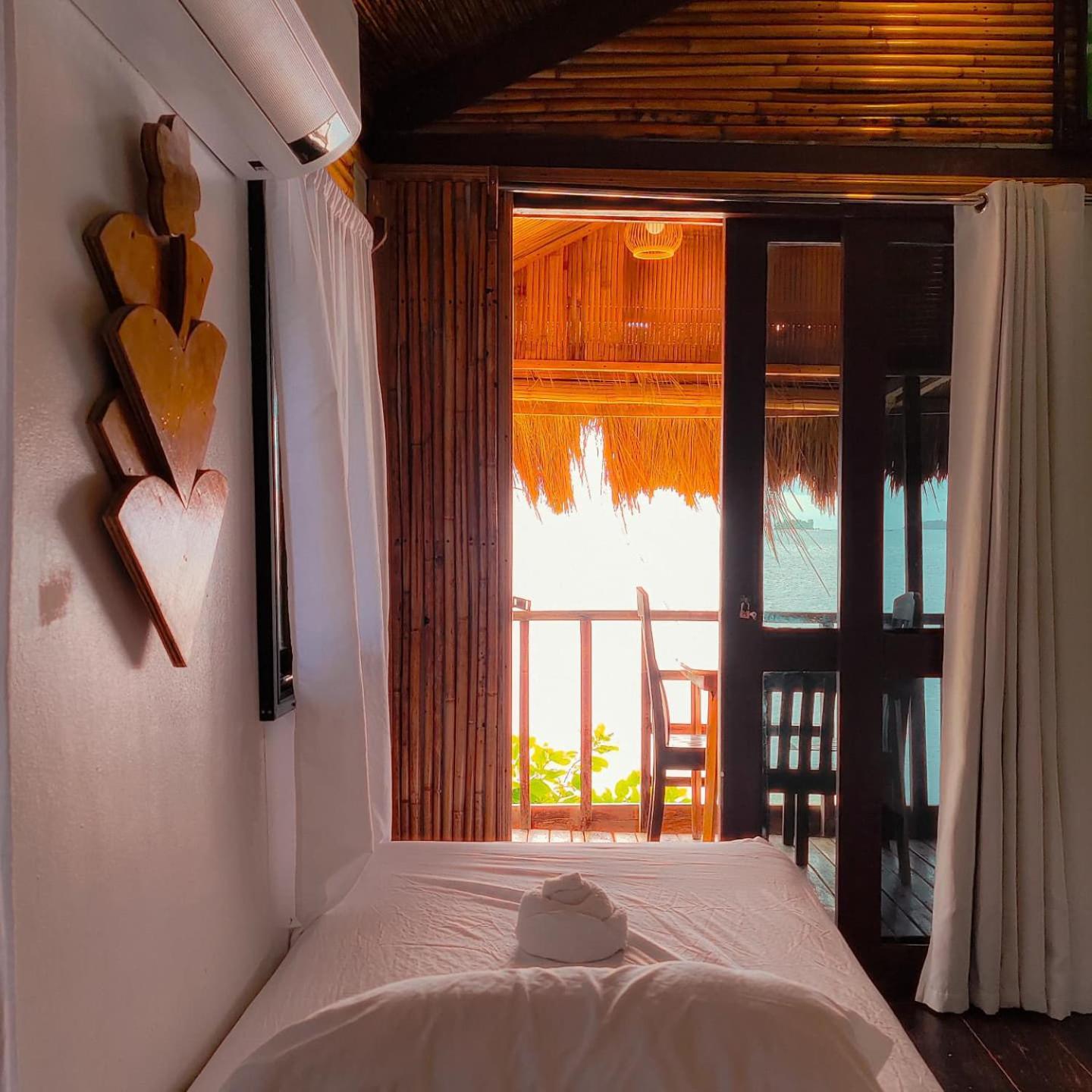 Patrick'S On The Beach Resort General Luna  Exterior foto